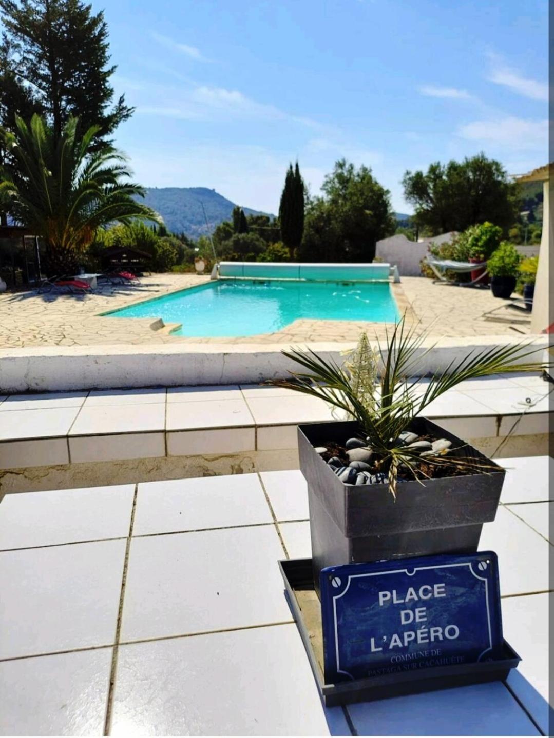 Logement La Belle Provence Le Beausset Exterior photo